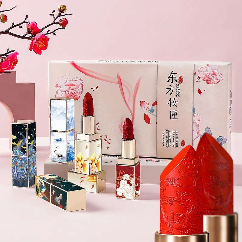 5pcs/set Middle and Rear Gift Box Set Chinese Style Carved Lipstick Matte Lipstick Lip Glaze Moisturizing and Moisturizing
5pcs/set Middle and Rear Gift Box Set Chinese Style Carved Lipstick Matte Lipstick Lip Glaze Moisturizing and Moisturizing