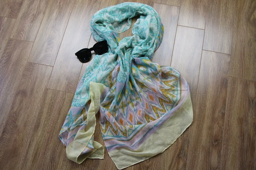 Women's long scarf wire cotton Thin section autumn winter Clothing accessories Female shawl 2 colours
Women's long scarf wire cotton Thin section autumn winter Clothing accessories Female shawl 2 colours