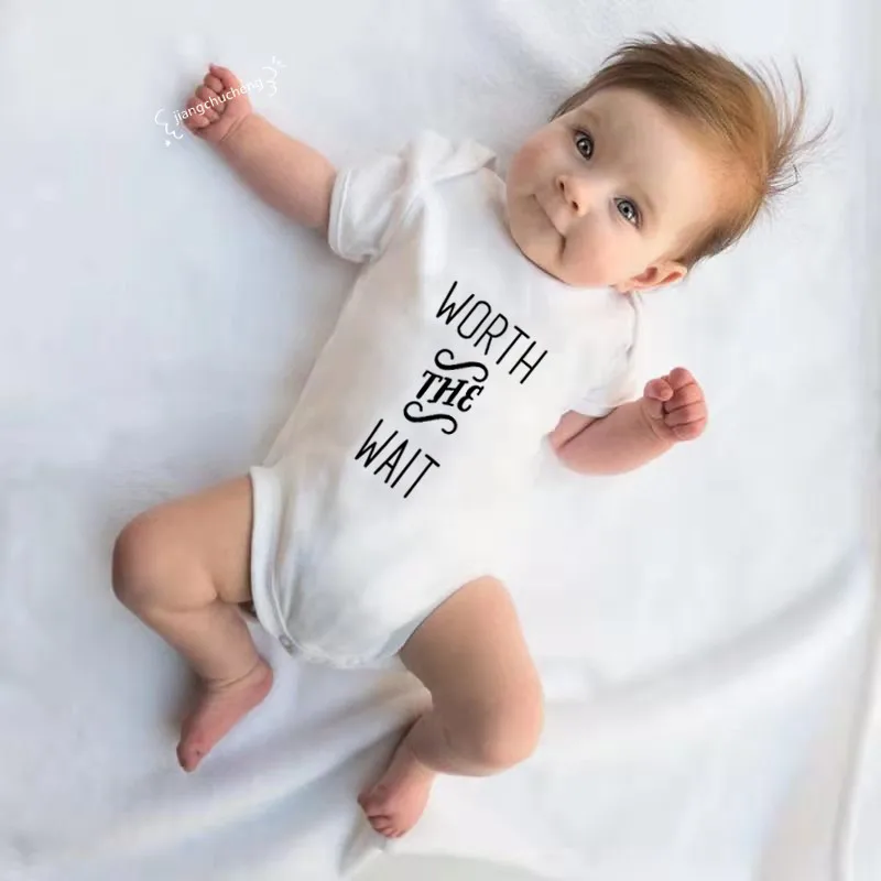 Worth The Wait Printed Newborn Baby Bodysuits Cotton Baby Boys Girls Short Sleeve Onesies Infant Rompers Toddler Outfits
Worth The Wait Printed Newborn Baby Bodysuits Cotton Baby Boys Girls Short Sleeve Onesies Infant Rompers Toddler Outfits