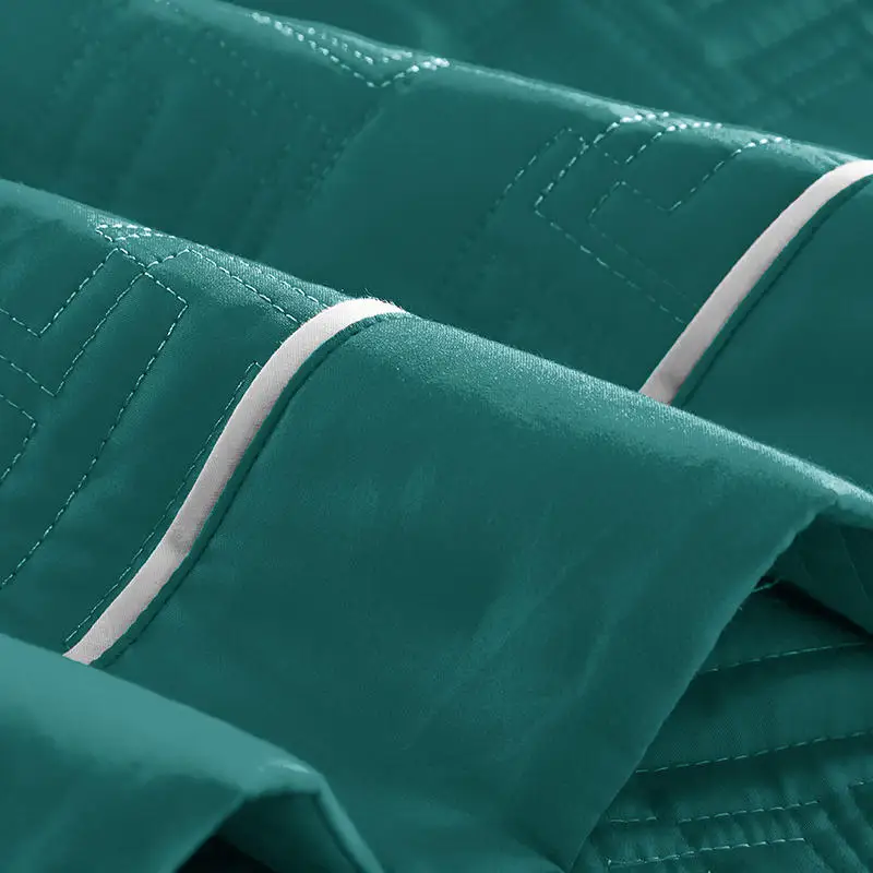 2020 new products Cotton satin quilting Bed cover Fitted Sheet Pillowcases 2/3pcs pure colour Luxury Bedding
2020 new products Cotton satin quilting Bed cover Fitted Sheet Pillowcases 2/3pcs pure colour Luxury Bedding