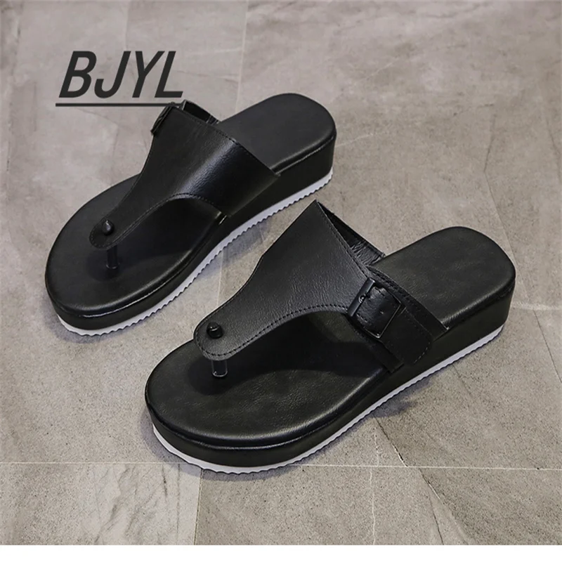 2021 Summer New Style Flip Flops Large Size Thick-soled Slippers Beach Drag Women's Belt Buckle Decorative Flip Flops
2021 Summer New Style Flip Flops Large Size Thick-soled Slippers Beach Drag Women's Belt Buckle Decorative Flip Flops