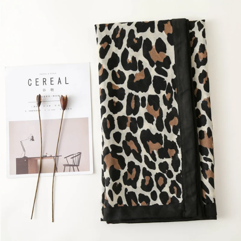 Fashion Design Sexy Leopard Dot Tassel Viscose Shawl Scarf High Quality Neckerchief Autumn Winter Foulards Muslim Hijab Sjaal
Fashion Design Sexy Leopard Dot Tassel Viscose Shawl Scarf High Quality Neckerchief Autumn Winter Foulards Muslim Hijab Sjaal