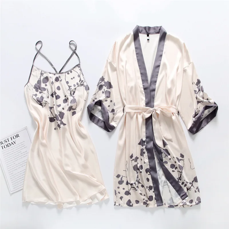Spring Summer Strap Robe Sets Sexy Ice Silk Cardigan Kimono Sleepwear Women V-Neck Full Sleeve Nightwear 2PCS Backless Nighties
Spring Summer Strap Robe Sets Sexy Ice Silk Cardigan Kimono Sleepwear Women V-Neck Full Sleeve Nightwear 2PCS Backless Nighties