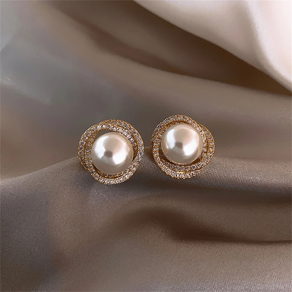 New Arrival Spiral Imitation Pearls Earrings Ear Studs Fashion Earrings Party Dress Ladies Jewelry Brincos Gift for Women
New Arrival Spiral Imitation Pearls Earrings Ear Studs Fashion Earrings Party Dress Ladies Jewelry Brincos Gift for Women