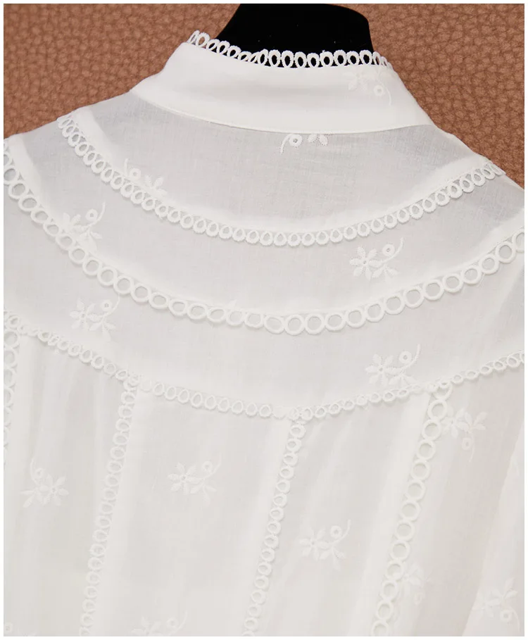 Women's Dress Heavy Industry Embroidery Hollow Lantern Sleeve Holiday Party Big Swing Cotton Dress With Belt 2020 Autumn
Women's Dress Heavy Industry Embroidery Hollow Lantern Sleeve Holiday Party Big Swing Cotton Dress With Belt 2020 Autumn