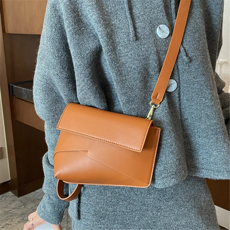 Vintage Irregular Flap Small Crossbody Bags for Women Pure Color Soft PU Leather Handbags Ladies Casual Trendy Shoulder Bag Sac
Vintage Irregular Flap Small Crossbody Bags for Women Pure Color Soft PU Leather Handbags Ladies Casual Trendy Shoulder Bag Sac