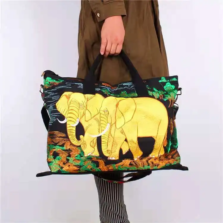 Ethnic style embroidery thread flower bag Thai elephant lady embroidery portable diagonal dual-use square bag
Ethnic style embroidery thread flower bag Thai elephant lady embroidery portable diagonal dual-use square bag