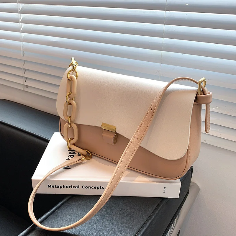 High Quality Ladies Acrylic Chain Shoulder Bag 2021 New Portable Female Bag Fashion Messenger Single Shoulder Small Square Bag 
High Quality Ladies Acrylic Chain Shoulder Bag 2021 New Portable Female Bag Fashion Messenger Single Shoulder Small Square Bag