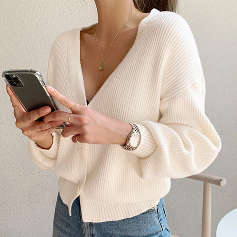 Женский трикотажный кардиган с V-образным вырезом, однотонный 
Женский трикотажный кардиган с V-образным вырезом, однотонный