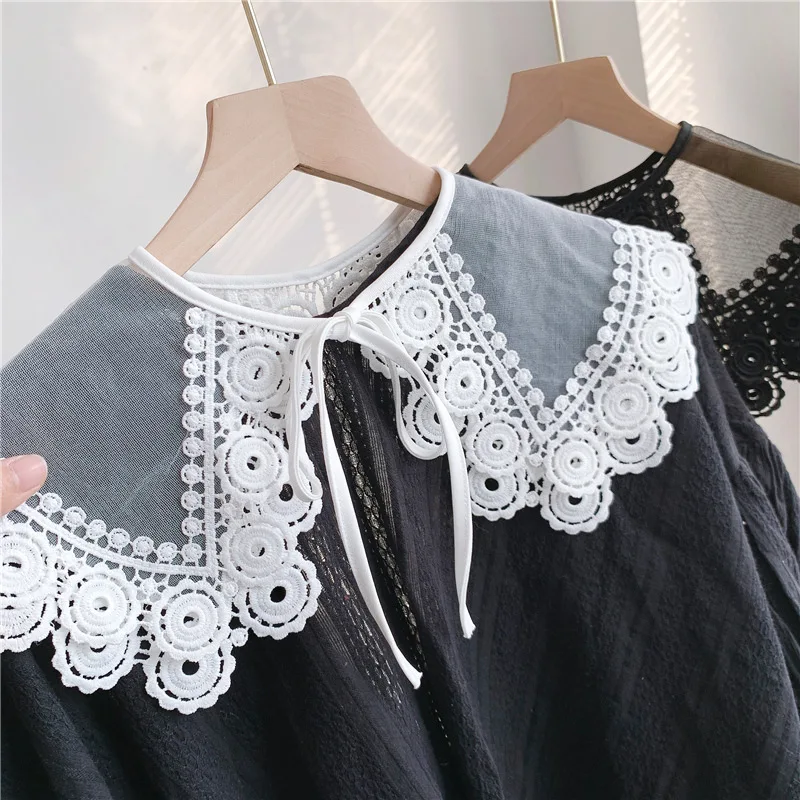 Women Lace Fake Collar Women Shirt Lace Embroidery Doll Detachable Collar Decorative Ladies Hollow Necklace False Collar Shawl
Women Lace Fake Collar Women Shirt Lace Embroidery Doll Detachable Collar Decorative Ladies Hollow Necklace False Collar Shawl