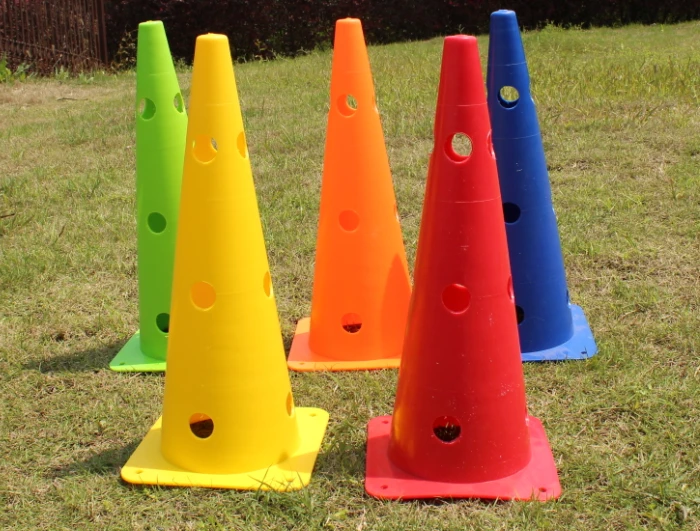 

Football training windbreak obstacles hurdle rack sign tube roadblock triangle cone basketball sign 48CM with hole sign barrel