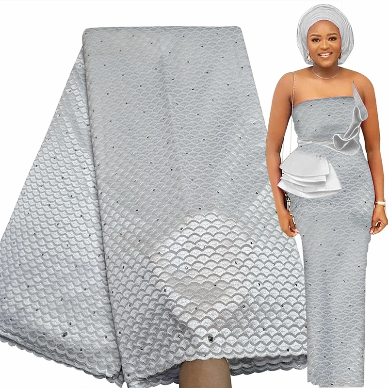 Fabricbob Latest Polished Cotton Swiss Voile Lace Fabric 5 Yards 2021 High Quality Nigerian Party Soft Gown African Lace Fabric
Fabricbob Latest Polished Cotton Swiss Voile Lace Fabric 5 Yards 2021 High Quality Nigerian Party Soft Gown African Lace Fabric
