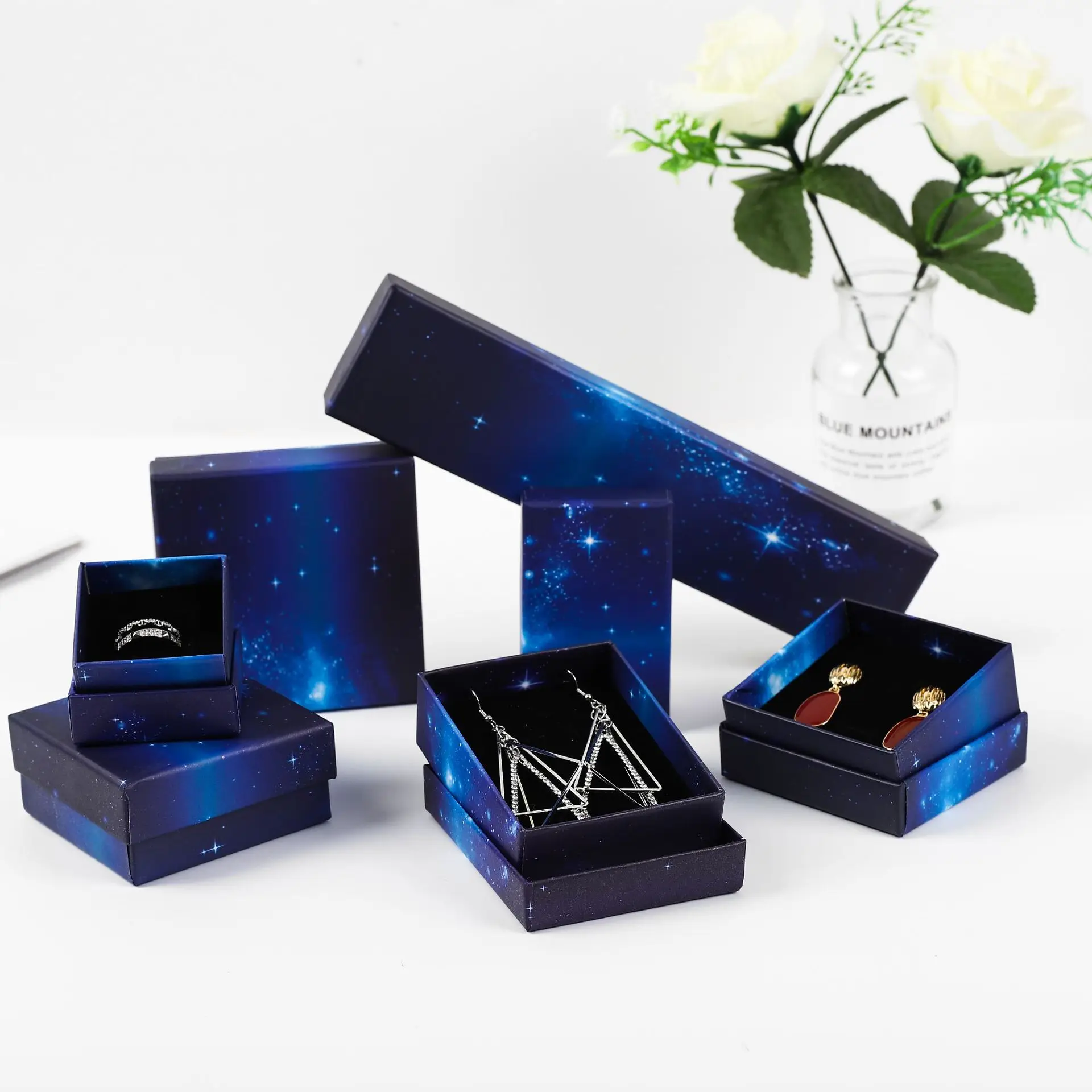 12pcs Jewelry Box Black Star Printed for Necklace Earring Bracelet Rkng Display Jewelry Package Paper Gift Box
12pcs Jewelry Box Black Star Printed for Necklace Earring Bracelet Rkng Display Jewelry Package Paper Gift Box