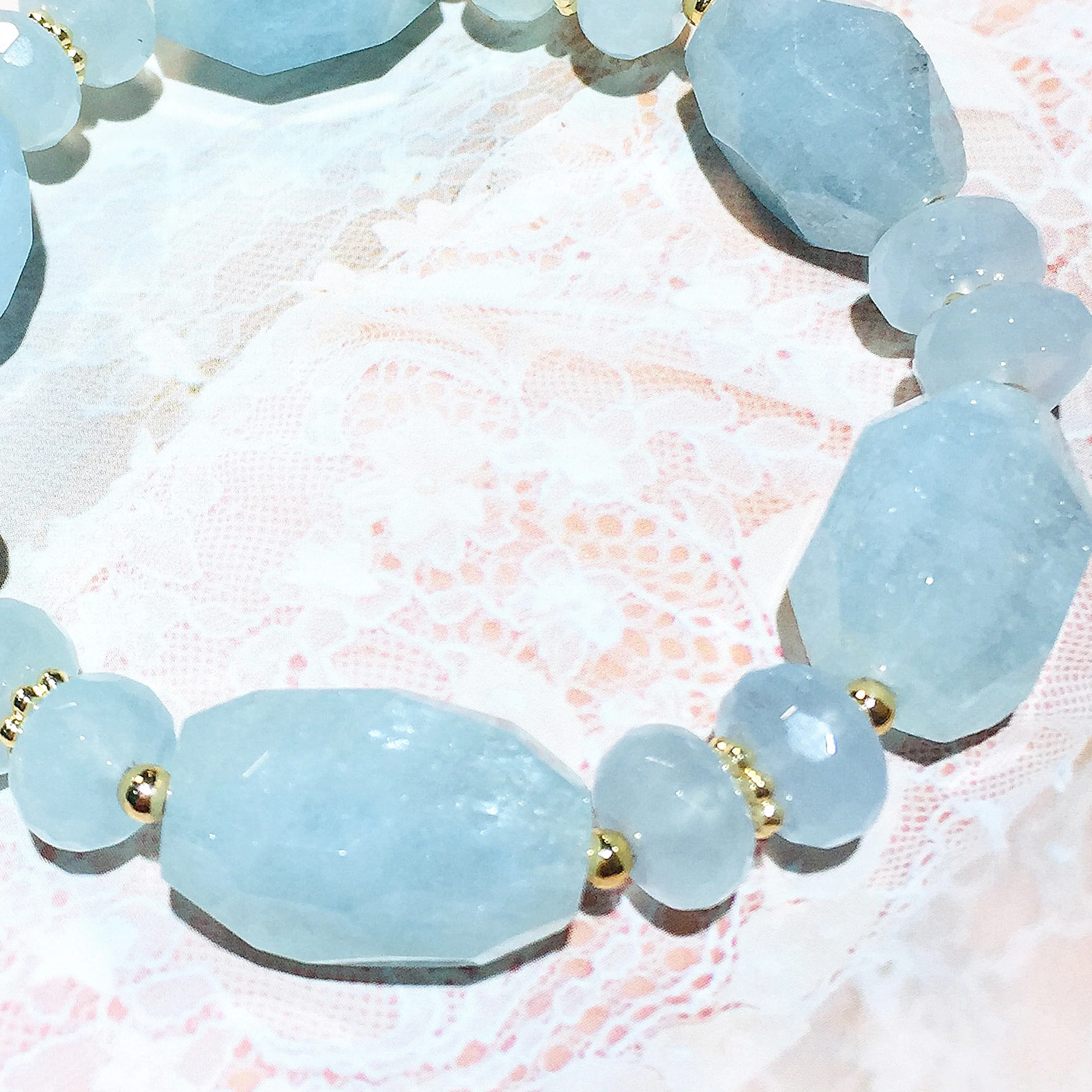 Aquamarine Beads Factory Price Fashion Men Healing Energy Lucky Bracelet Natural Beaded Charm Bracelet Jewelry for Women Gifts
Aquamarine Beads Factory Price Fashion Men Healing Energy Lucky Bracelet Natural Beaded Charm Bracelet Jewelry for Women Gifts