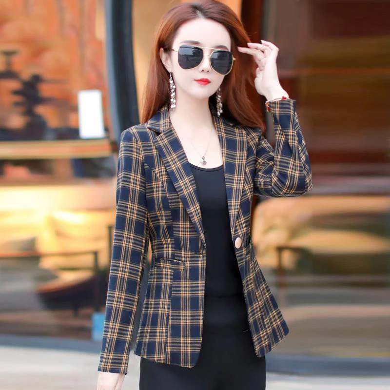 Casual Single Button Plaid Suits Coat Loose Office Ladies Notched Collar Blazer Jacket Women Elagant Chic Coats Spring 2021
Casual Single Button Plaid Suits Coat Loose Office Ladies Notched Collar Blazer Jacket Women Elagant Chic Coats Spring 2021