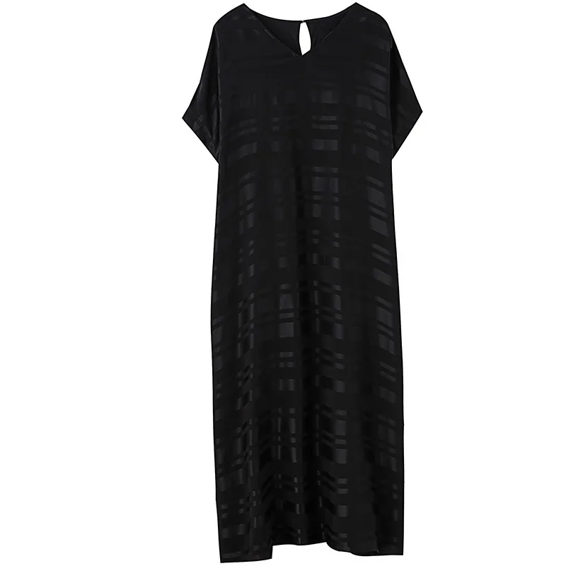 Large women's 2021 summer new rayon jacquard loose casual V-neck bat sleeve dress
Large women's 2021 summer new rayon jacquard loose casual V-neck bat sleeve dress