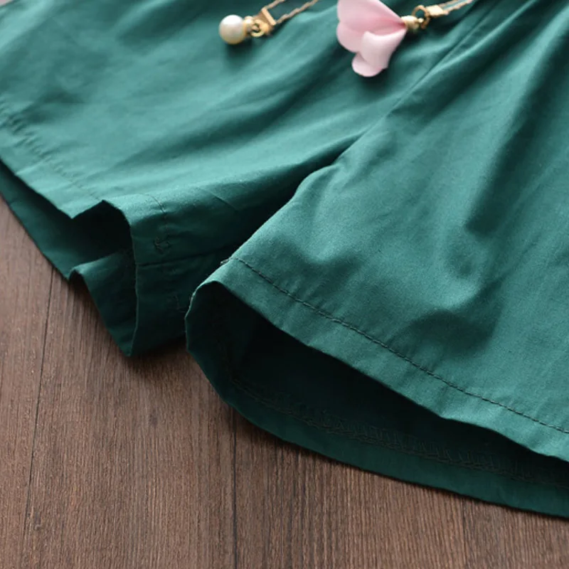 Girls Clothes Sets 2021 Summer Kids Suit Flying Sleeve Flower Print Top + Shorts Pant 2Pcs Outfit Children Clothing 3-7Y 
Girls Clothes Sets 2021 Summer Kids Suit Flying Sleeve Flower Print Top + Shorts Pant 2Pcs Outfit Children Clothing 3-7Y