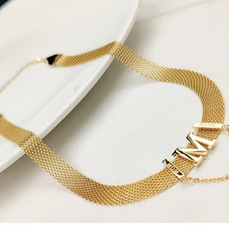 New letter simple necklace female clavicle chain short neck chain neck strap fairy net red necklace
New letter simple necklace female clavicle chain short neck chain neck strap fairy net red necklace