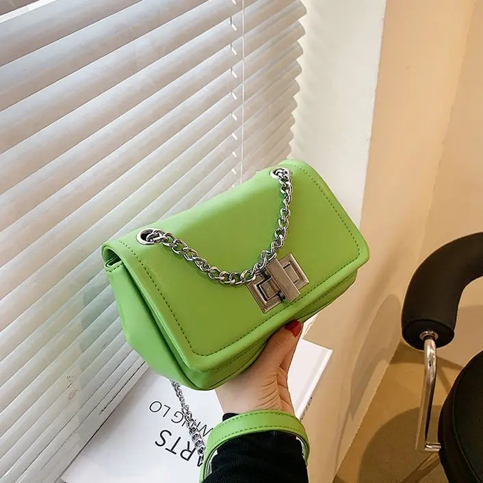 Simple Fashion Small Bag Women 2021 Sac Fashion Versatile Summer Popular PU Square Bag Chain Single Shoulder Messenger Women Bag
Simple Fashion Small Bag Women 2021 Sac Fashion Versatile Summer Popular PU Square Bag Chain Single Shoulder Messenger Women Bag