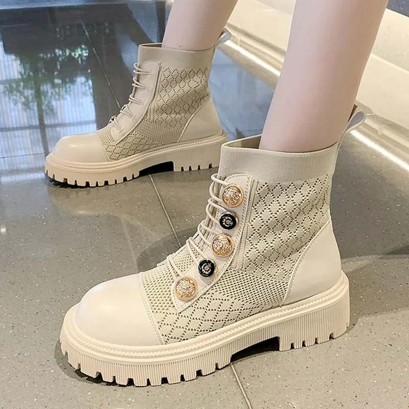 Fashion Boots Elastic Boots Women Autumn 2021 New British Style Button Platform Shoes Knitted Ankle Boots Gothic Punk Fan Boots
Fashion Boots Elastic Boots Women Autumn 2021 New British Style Button Platform Shoes Knitted Ankle Boots Gothic Punk Fan Boots