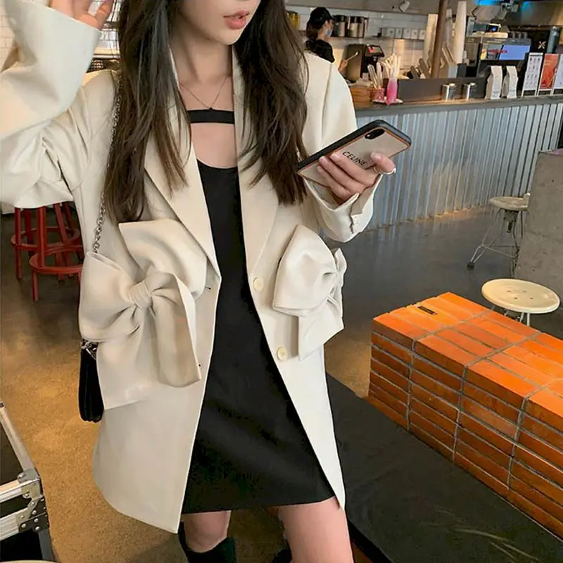 Autumn Women's Blazers Jacket Office Ladies Elegant Za 2021 White Temperament Big Bow Unique Design Casual Solid Female Blazers
Autumn Women's Blazers Jacket Office Ladies Elegant Za 2021 White Temperament Big Bow Unique Design Casual Solid Female Blazers