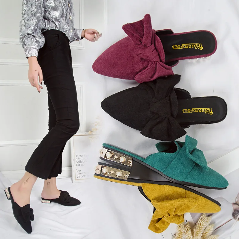 2020 Women Flats Bottom Slippers Female Suede Bow Loafers Cool Drag Girl Low Heels Thick Flip Flops Summer Leisure Baotou Shoe
2020 Women Flats Bottom Slippers Female Suede Bow Loafers Cool Drag Girl Low Heels Thick Flip Flops Summer Leisure Baotou Shoe