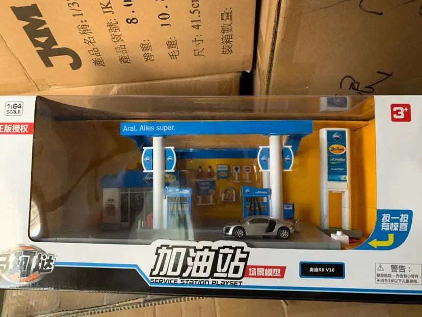 Petrol Station Scenario Simulation Model With Authorized Car 1:64 Diecasts BP/Aril Gas Station Or Oil Tank TOTAL
Petrol Station Scenario Simulation Model With Authorized Car 1:64 Diecasts BP/Aril Gas Station Or Oil Tank TOTAL