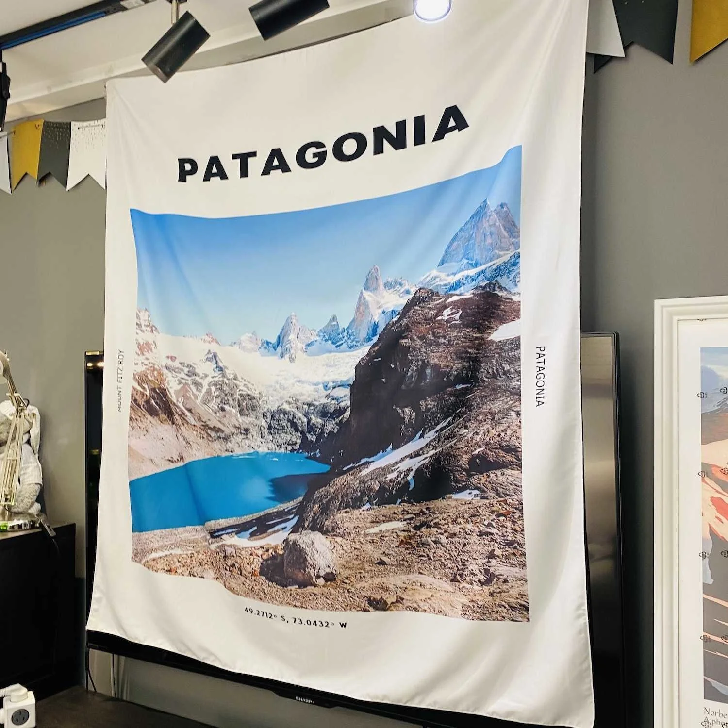 Patago Mountain Outdoor Sport Wall Tapestry Beach Towel Polyester Blanket Yoga Shawl Pinic Mat
Patago Mountain Outdoor Sport Wall Tapestry Beach Towel Polyester Blanket Yoga Shawl Pinic Mat