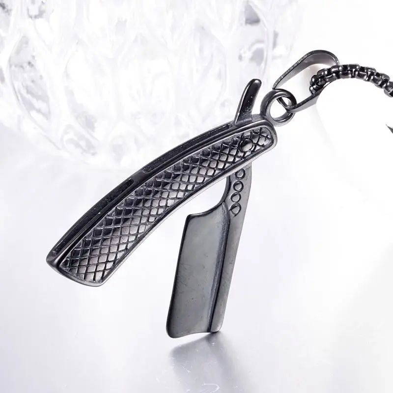 2021 New Fashion Trend Personality Men's Necklace Black Razor Pendant Creative Personality Simple Jewelry
2021 New Fashion Trend Personality Men's Necklace Black Razor Pendant Creative Personality Simple Jewelry