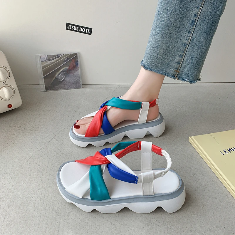 Women Summer Sandals Heel Sandals Fashion Platform Shoes 2021 Color-blocking personality cross design Basic Fashion Sandals
Women Summer Sandals Heel Sandals Fashion Platform Shoes 2021 Color-blocking personality cross design Basic Fashion Sandals