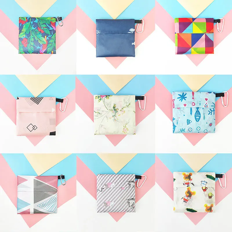 2020 New Eco Shopping Bag Convenient Foldable Cartoon Multi-Function Shopping Pouch Grocery Bag Polyester Reusable Folding Bag
2020 New Eco Shopping Bag Convenient Foldable Cartoon Multi-Function Shopping Pouch Grocery Bag Polyester Reusable Folding Bag