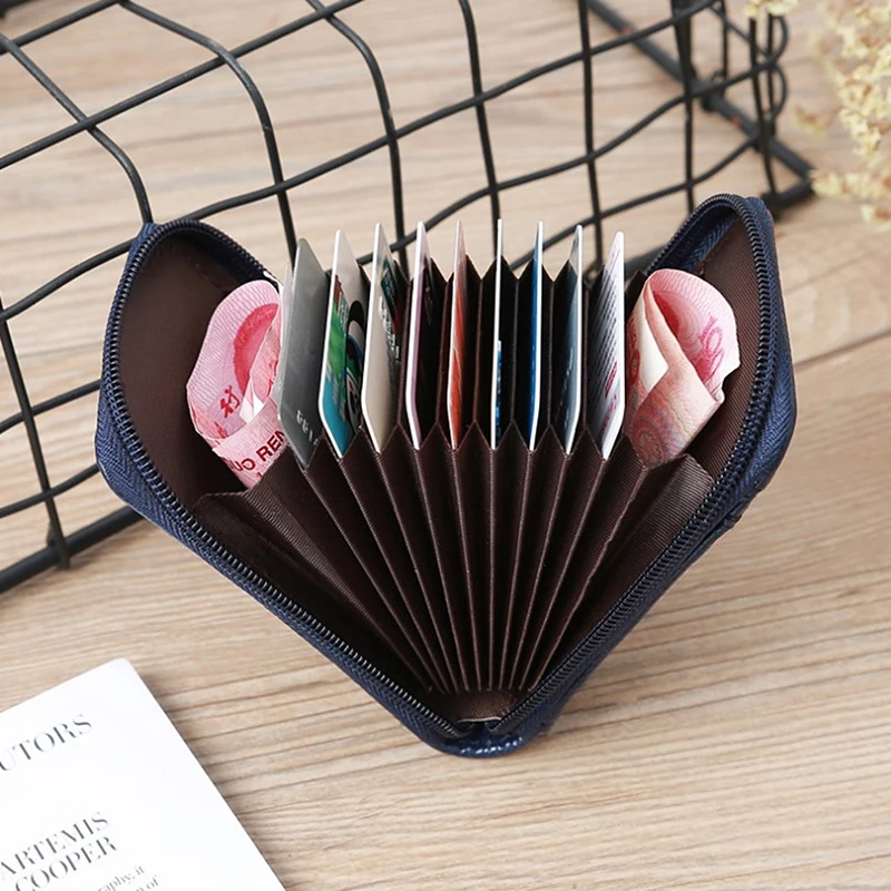 Кожаный кошелек унисекс для мужчин и женщин, чехол для кредитных карт, удостоверения личности, банковских карт
Кожаный кошелек унисекс для мужчин и женщин, чехол для кредитных карт, удостоверения личности, банковских карт