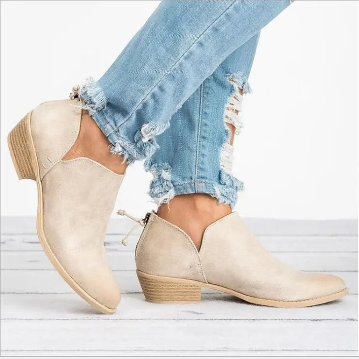 Autumn and Winter New Women Butterfly-knot Chelsea Boots Slip-On Med High Heels Female Shoes Short Boots Pointed Toe Shoes Woma
Autumn and Winter New Women Butterfly-knot Chelsea Boots Slip-On Med High Heels Female Shoes Short Boots Pointed Toe Shoes Woma