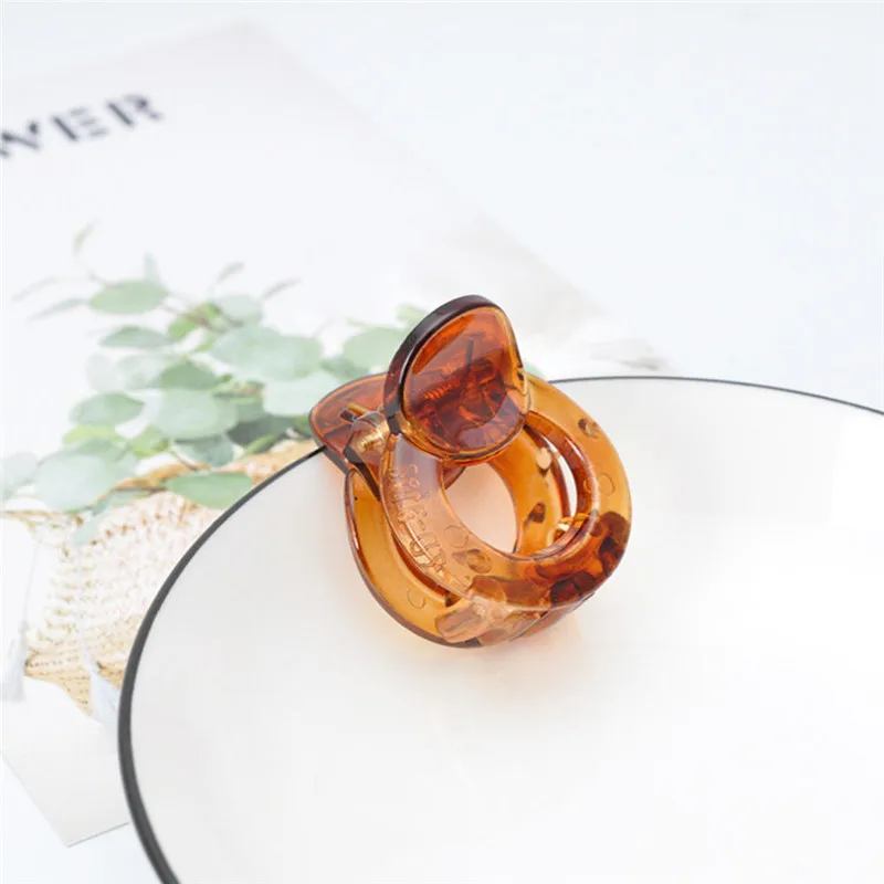 Woman Acrylic Hair Claw Girls Hairpins Chic Hair Grab Women Hair Accessories Girls Hair Grip Barrettes Headwear
Woman Acrylic Hair Claw Girls Hairpins Chic Hair Grab Women Hair Accessories Girls Hair Grip Barrettes Headwear