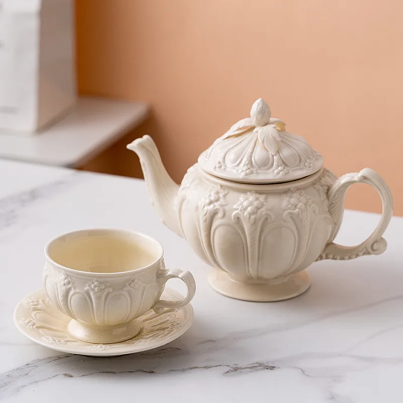 

Porcelain Tea Cup and Saucer Set White Teapot English Afternoon Teacup High-Grade Coffee Pot Ceramic Coffee Cup Mug Party Cafe