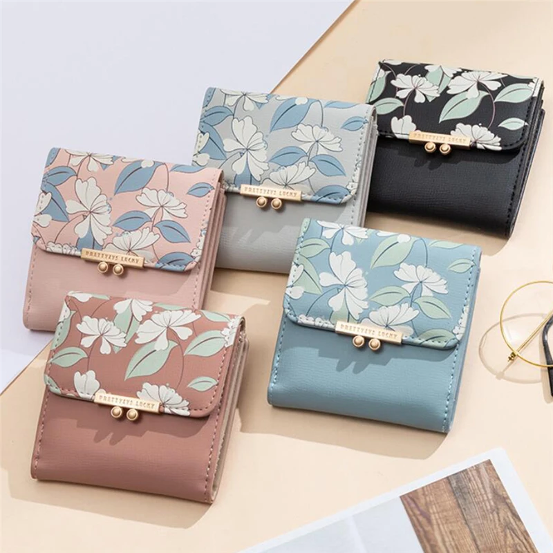 2020 Purse Small Fresh Leather Printed Women Short Clutch Wallet Sweet Lady Girl PU Purch Coin Bag Wallet Card Package
2020 Purse Small Fresh Leather Printed Women Short Clutch Wallet Sweet Lady Girl PU Purch Coin Bag Wallet Card Package