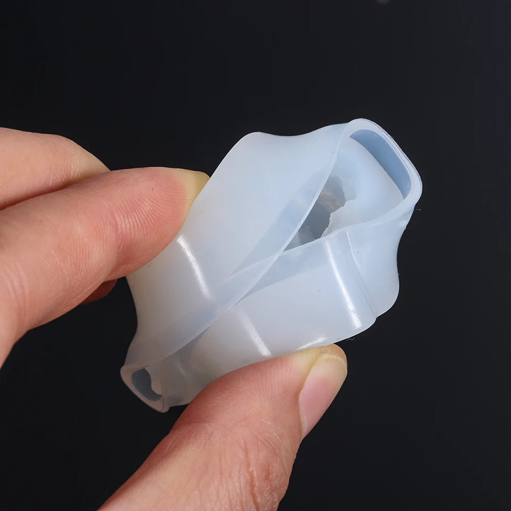 UV Epoxy Pendant Silicone Mold Simulation Original Stone Crystal Cluster Resin Mould DIY Crafts Key Chain Jewelry Making Tools 
UV Epoxy Pendant Silicone Mold Simulation Original Stone Crystal Cluster Resin Mould DIY Crafts Key Chain Jewelry Making Tools