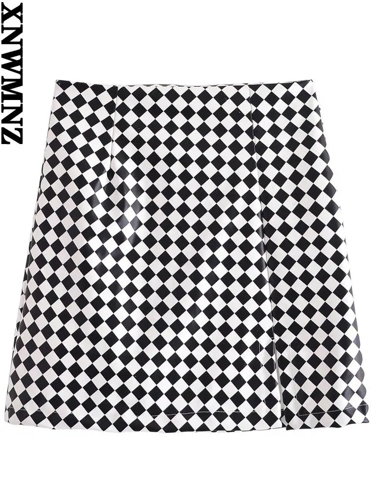XNWMNZ 2021 Autumn female Vintage Black White PU Faux leather Plaid Skirt Elegant Fashion High Waist Short Women Skirts Women's
XNWMNZ 2021 Autumn female Vintage Black White PU Faux leather Plaid Skirt Elegant Fashion High Waist Short Women Skirts Women's