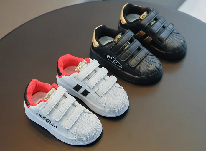 Children's sports shoes shell head board shoes breathable leather surface fashion comfortable breathable versatile Casual shoes
Children's sports shoes shell head board shoes breathable leather surface fashion comfortable breathable versatile Casual shoes