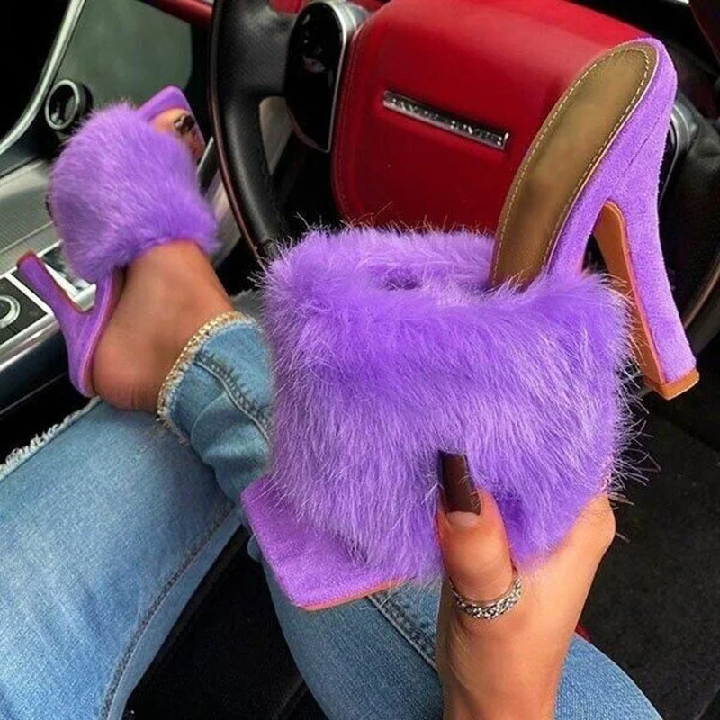 2021 Summer Women New Outdoor Banquet Fashion Slippers High-heeled Rhinestone Single Layer Plush Plus Size All-match Sandals
2021 Summer Women New Outdoor Banquet Fashion Slippers High-heeled Rhinestone Single Layer Plush Plus Size All-match Sandals