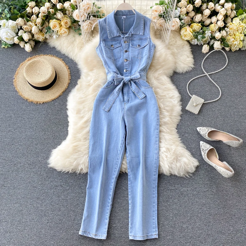 Summer New Denim Jumpsuit Women Sleeveless Pockets Bandage Vintage Straight Denim Overalls Female Street Wear Jumpsuit
Summer New Denim Jumpsuit Women Sleeveless Pockets Bandage Vintage Straight Denim Overalls Female Street Wear Jumpsuit