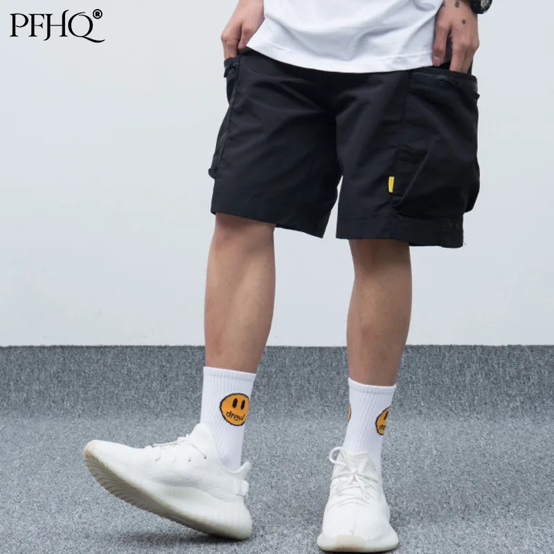 PFHQ Men's Wear 2021 Summer Casual Overalls Loose Big Size Color Block Patchwork Zipper Pocket Trousers Retro Shorts 21D2986
PFHQ Men's Wear 2021 Summer Casual Overalls Loose Big Size Color Block Patchwork Zipper Pocket Trousers Retro Shorts 21D2986