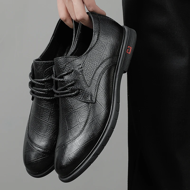 Мужские деловые кожаные туфли, повседневные модные кроссовки, мужская классическая обувь из ткани Оксфорд, 2020
Мужские деловые кожаные туфли, повседневные модные кроссовки, мужская классическая обувь из ткани Оксфорд, 2020