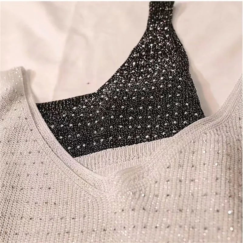 Plus Size Vest For Fatwomen In Summer Bright Silk Hot Drill Sleeveless Shirt Thin Elastic Knitted Fabric Halter Top Primer Shirt
Plus Size Vest For Fatwomen In Summer Bright Silk Hot Drill Sleeveless Shirt Thin Elastic Knitted Fabric Halter Top Primer Shirt