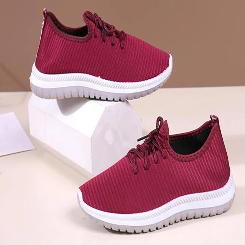 New women's cloth shoes men's middle-aged and old people's shoes soft soled light casual shoes manufacturers wholesale 18
New women's cloth shoes men's middle-aged and old people's shoes soft soled light casual shoes manufacturers wholesale 18