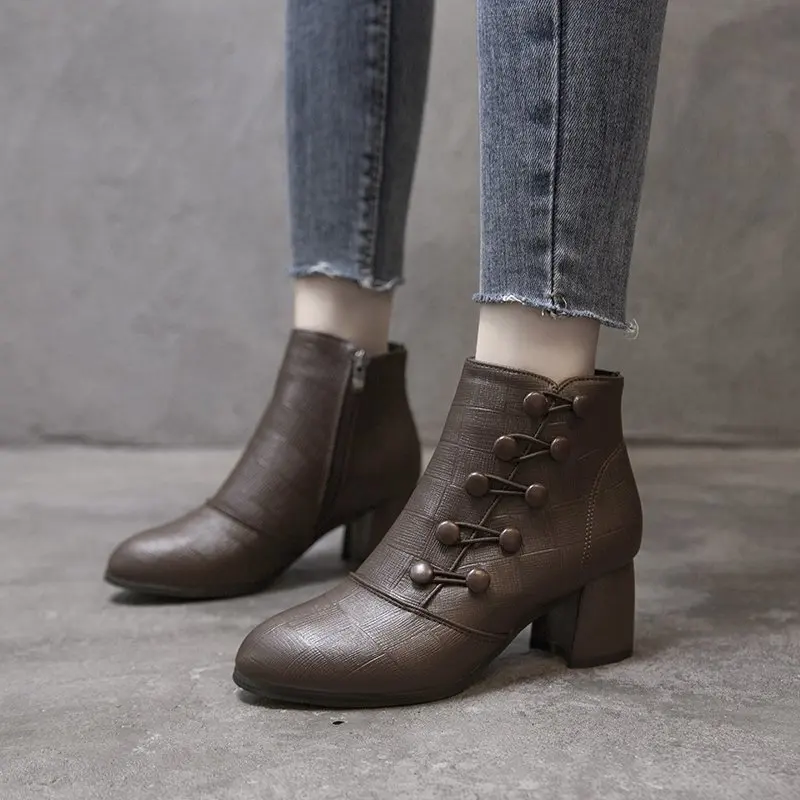 Europe Fashion Martin Boots Women ANKLE 2021 New High Heel Shoes Woman Plus Size 35-43 Women's Shoes Winter Boots Women
Europe Fashion Martin Boots Women ANKLE 2021 New High Heel Shoes Woman Plus Size 35-43 Women's Shoes Winter Boots Women