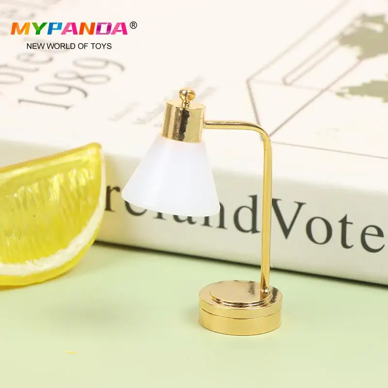 1 Pc New Mini 1:12 Scale Dollhouse Miniature Ceiling Lamp LED Light Dollhouse Furniture Lighting Toy
1 Pc New Mini 1:12 Scale Dollhouse Miniature Ceiling Lamp LED Light Dollhouse Furniture Lighting Toy
