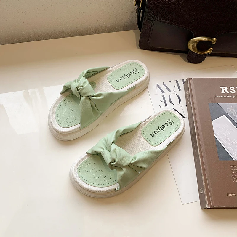 Med Shoes Woman 2021 Slippers Casual Shale Female Beach Pantofle Butterfly-Knot Luxury Sabot New Soft Flat Summer Slides Basic F
Med Shoes Woman 2021 Slippers Casual Shale Female Beach Pantofle Butterfly-Knot Luxury Sabot New Soft Flat Summer Slides Basic F