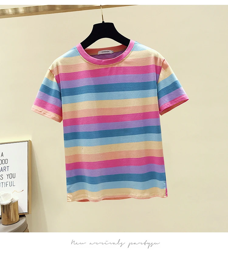 Rainbow striped short-sleeved T-shirt women Korean loose T-shirt women's basic T-shirt fashion top 
Rainbow striped short-sleeved T-shirt women Korean loose T-shirt women's basic T-shirt fashion top