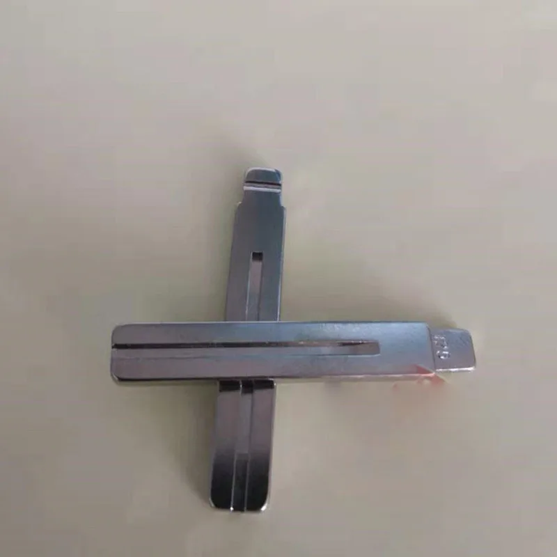 НЕТ. 125-клавишное лезвие для нового Great Wall C30, складное лезвие для ключа, оригинальное автомобильное пустое лезвие без вырезанного ключа 125 #
НЕТ. 125-клавишное лезвие для нового Great Wall C30, складное лезвие для ключа, оригинальное автомобильное пустое лезвие без вырезанного ключа 125 #